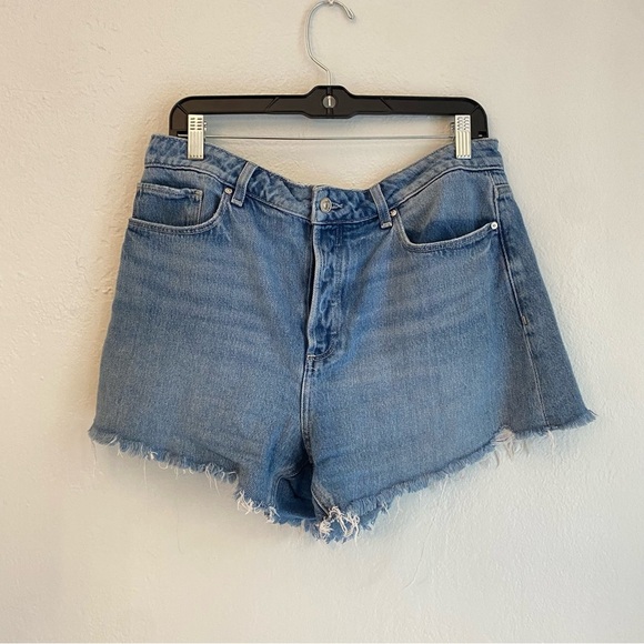 PAIGE Blue Jean Shorts Distressed Hem Summer Essential - Picture 1 of 7